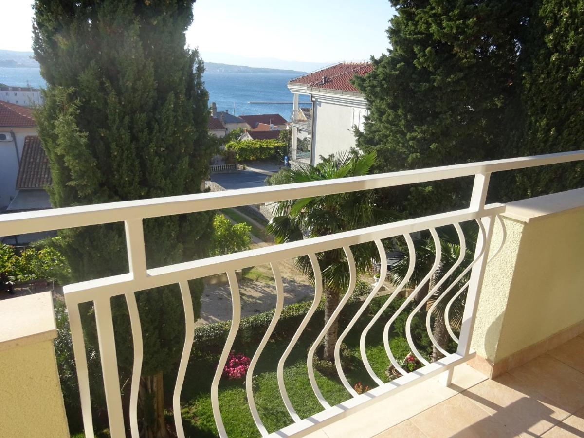 Apartments Ljerka Малинска Екстериор снимка